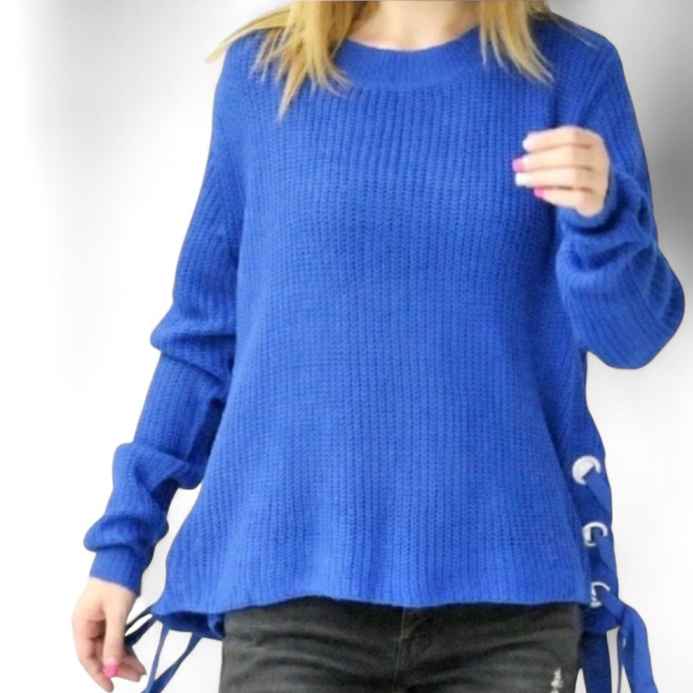 ‎Side Lacing Sweater